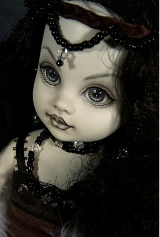 ~Princess Serena Amorette I~ &quot;Serenity&quot; &quot;Hollywood&quot; from the &quot;Mystery Living Dead Dolls&quot; Hollywood Series Five Repainted Only in Black &amp; White by Karen Kay - hollywoodbw22969pd5