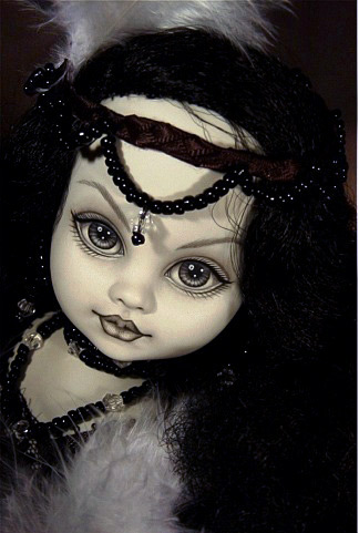 ~Princess Serena Amorette I~ &quot;Serenity&quot; &quot;Hollywood&quot; from the &quot;Mystery Living Dead Dolls&quot; Hollywood Series Five Repainted Only in Black &amp; White by Karen Kay - hollywoodbw23050pd5